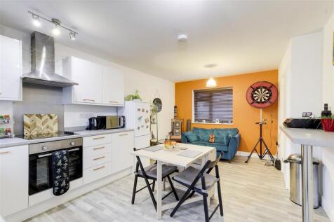 Open Plan Kitchen-Lounge-Diner