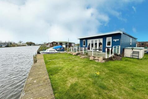 front aspect and river