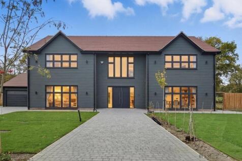 4 & 5 Bedroom Detached Homes