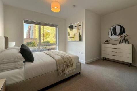 Bedroom 1.jpg