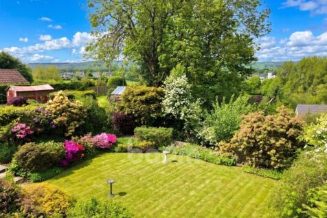 Courthill Street, Dalry rear garden