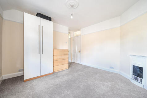 1343861-17-68b575...