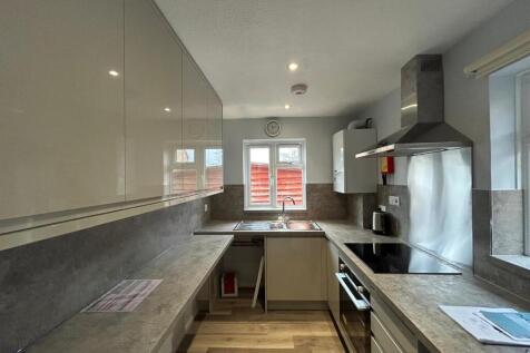 WhatsApp Image 2025-12-11 at 15.09.08 (1).jpeg