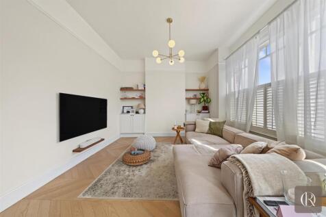7 North Street, London SW4 0HN-With Watermark-05.j