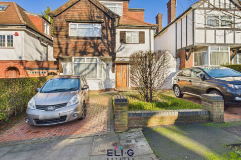 5 bed detached house for sale Woodlands