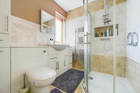 En-suite Bedroom One