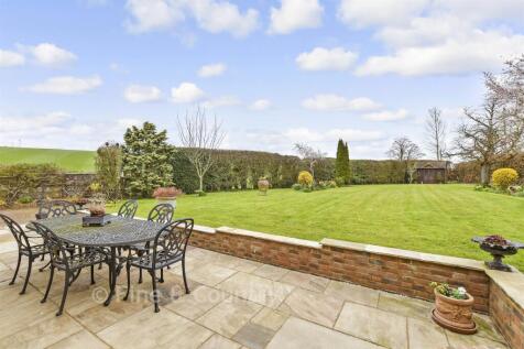 Patio / Decking