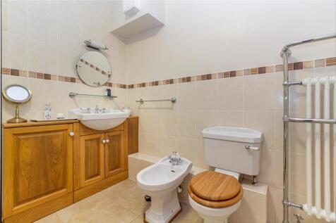 Bathroom-2.jpg