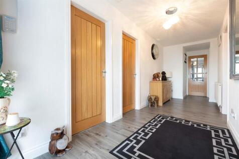 25 Kings Croft 23.jpg