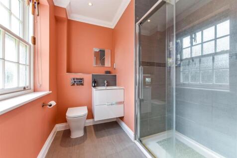 En Suite Shower Room