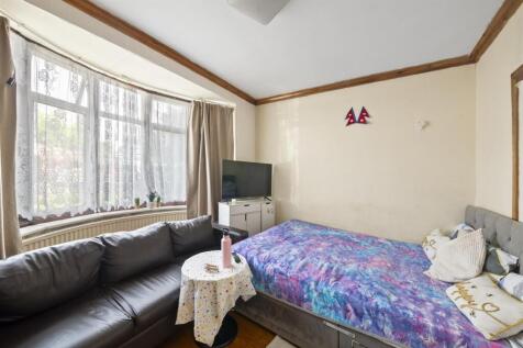 No.34 &#39;A&#39; Ground Floor 1 bed 10
