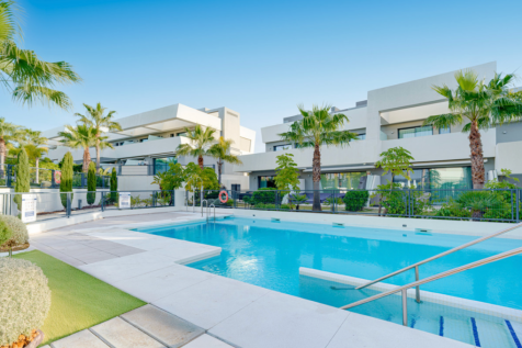 MAIN POOL