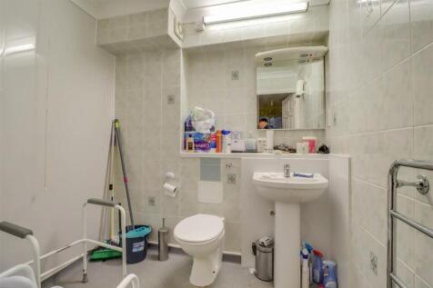 6 HOMEHOLLY HOUSE-2.jpg