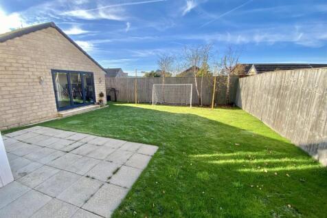 Bramleys Estate Agents - Moorcroft Close - Mirfiel