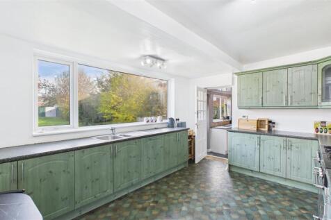 Breakfasting Kitchen