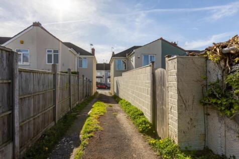 22 Hengrove Avenue, BS14-24.jpg