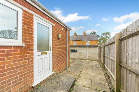 86 Broughton Road, Banbury-19.jpg