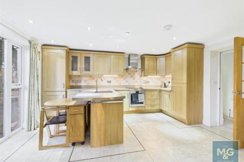 Kitchen/Living Area