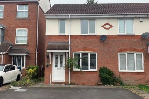 2 Bedroom Semi-Detached in WS1 2DY