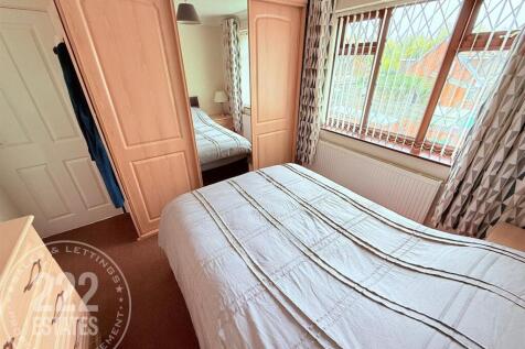 PHOTO-2025-10-14-18-05-03 (4).jpg