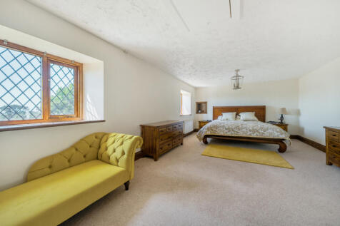 1281793-41-682731...