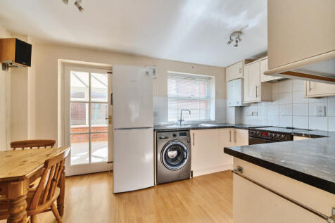 1313759-18-685981...