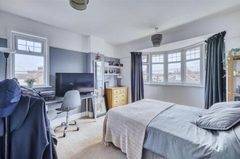 75 Wharf Rd Higham-16.jpg