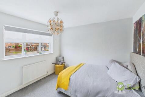 CAM02351G0-PR0073-STILL034