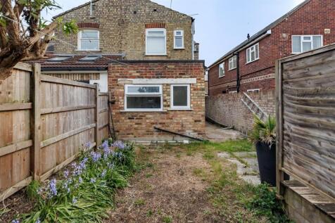 21 Stanley road (15).jpg