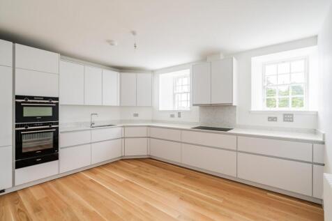 4 bed, 3 bath Penthouse in Edinburgh - Photo 14