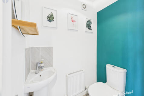 CAM03852G0-PR0483-STILL002