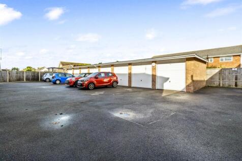 7 St Hellier Court-021.JPG