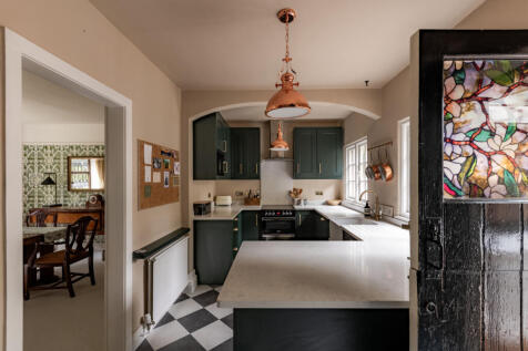 306830 - North Lodge Wirral 9.jpg