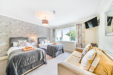 Ruskin - Twin Roo...