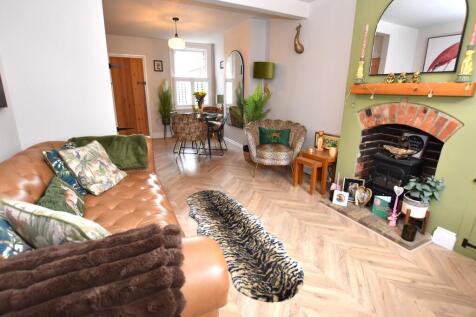 8 crowhurst