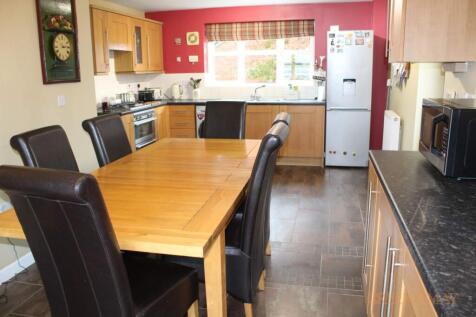 Fitted Dining Kitchen
