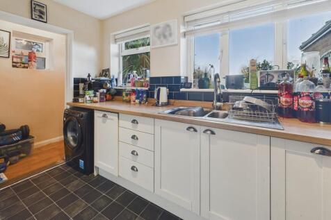 CAM04273G0-PR0221...