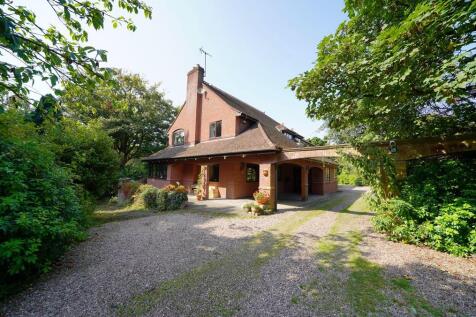 The Main Residenc...