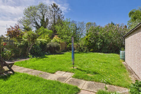 CAM03852G0-PR0644-STILL016