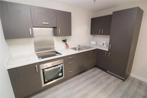 Available: 14/07/2026 Rent: £975pcm Holding Fee: £225 Traditonal Deposit: £1,125 (No Deposit Available) Council Tax: A Parking Included Qube Residential are delighted to present this one bedroom apart