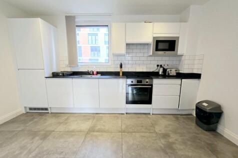 1 Bedroom Flat in WD17 2AX