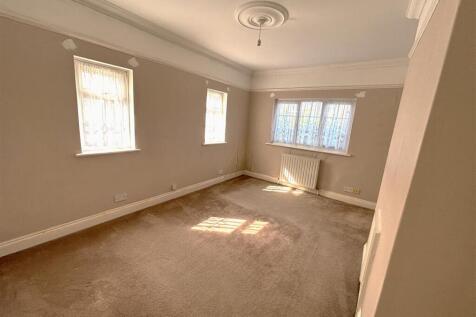 bedroom2.JPG