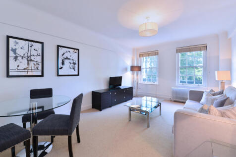 Newly decorated two-bedroom apartment in Chelsea with views over residents' gardens, porter, lift and secure video entry. Available furnished or unfurnished, within walking distance of South Kensingto