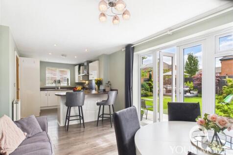 Kitchen/Diner/Family