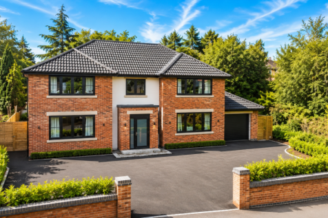 5 Bedroom Detached for Sale