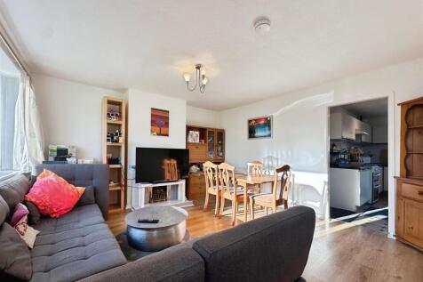 81a0570c--4C4F-8DDD-7B6F8D106862-63371-00002B9A344