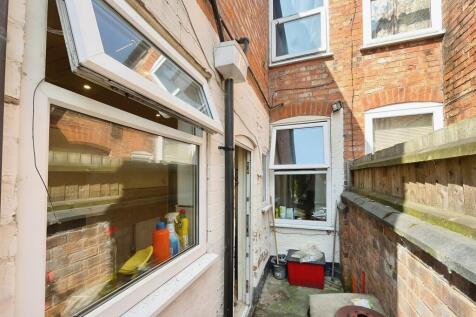 4ffd425f-WhatsApp...