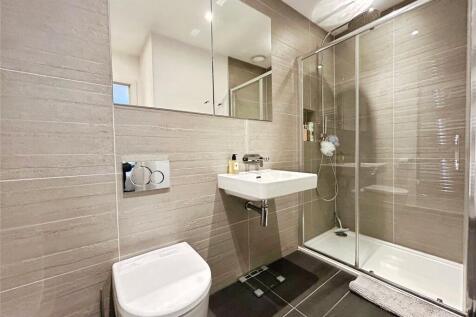Ensuite Shower Rooom