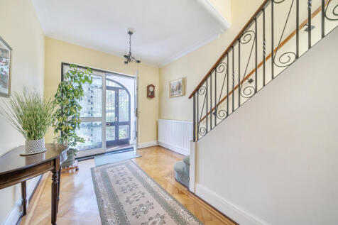 1349782-16-68bef6...