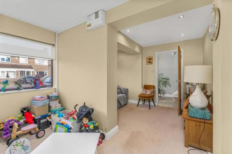1 Lawrence Leys, Bloxham-12.jpg